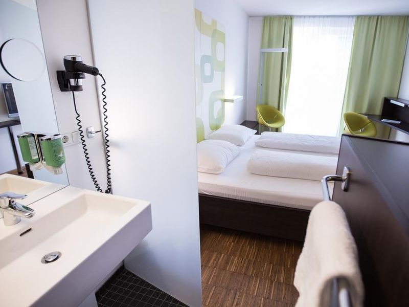 Hotel Photo 12