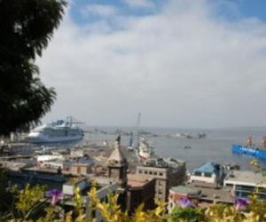 Hostal Residencia en el Cerro Valparaiso Chile