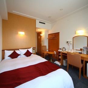 NearBy Hotel