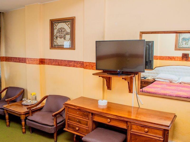 Hotel Photo 6