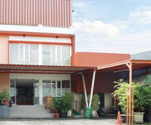 Airy Regol Lengkong Besar 145 Bandung Bandung Indonesia