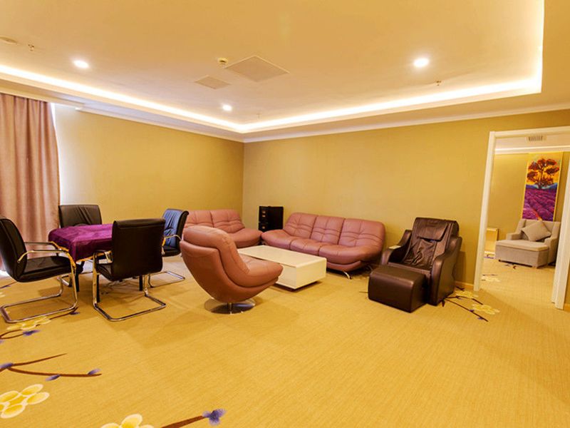 Hotel Photo 12