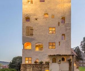Turm zu Schloss Schedling Trosburg Germany