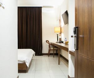 RedDoorz Plus @ Erlich Pasir Kaliki Bandung Indonesia