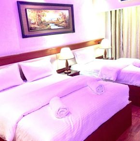 NearBy Hotel