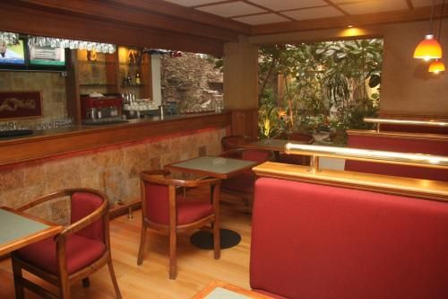 Hotel Photo 12