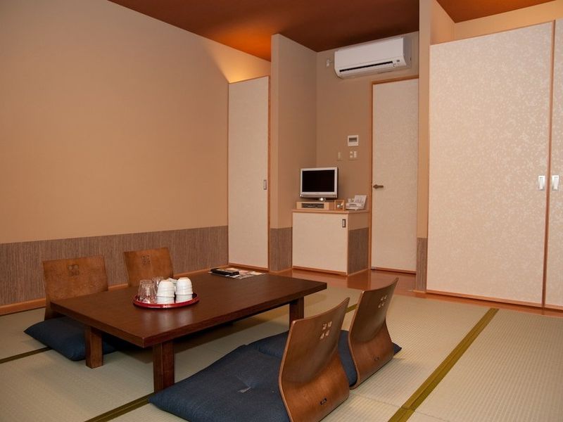 Hotel Photo 6
