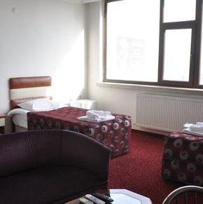 NearBy Hotel