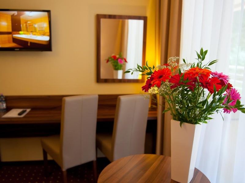 Hotel Photo 5