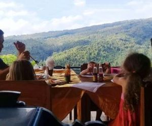Aris Homestay and Warung Made Munduk Indonesia