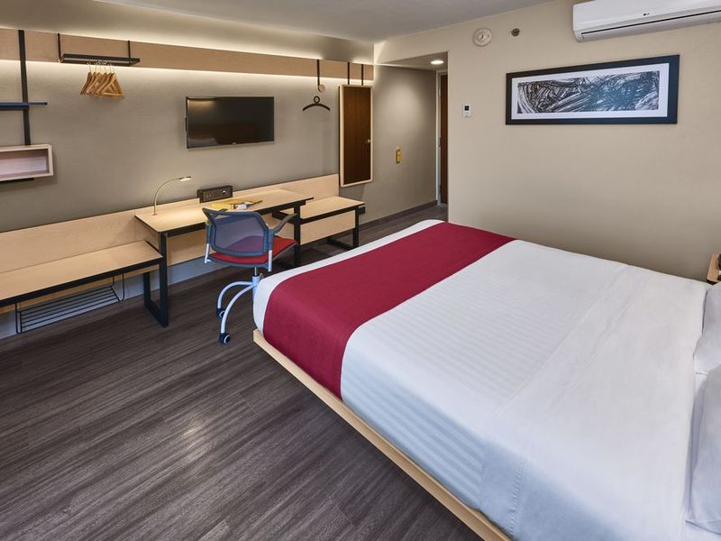 Hotel Photo 3