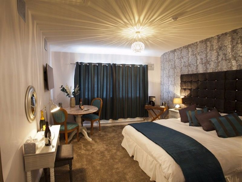 Hotel Photo 1