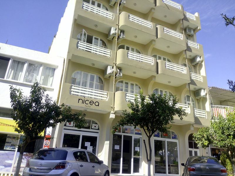 Hotel Photo 1
