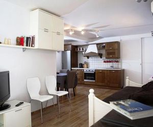 Apartments Roko Omis Croatia