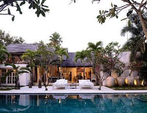 Oazia Spa Villa Bali Kerobokan Indonesia