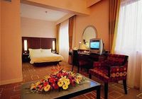 Отзывы Holiday Inn Express Zhengzhou Zhongzhou, 3 звезды