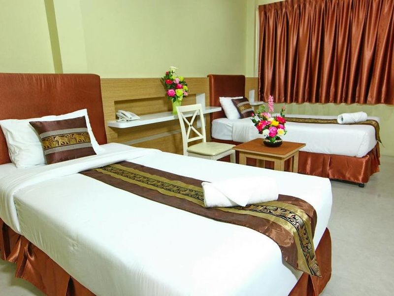 Hotel Photo 6