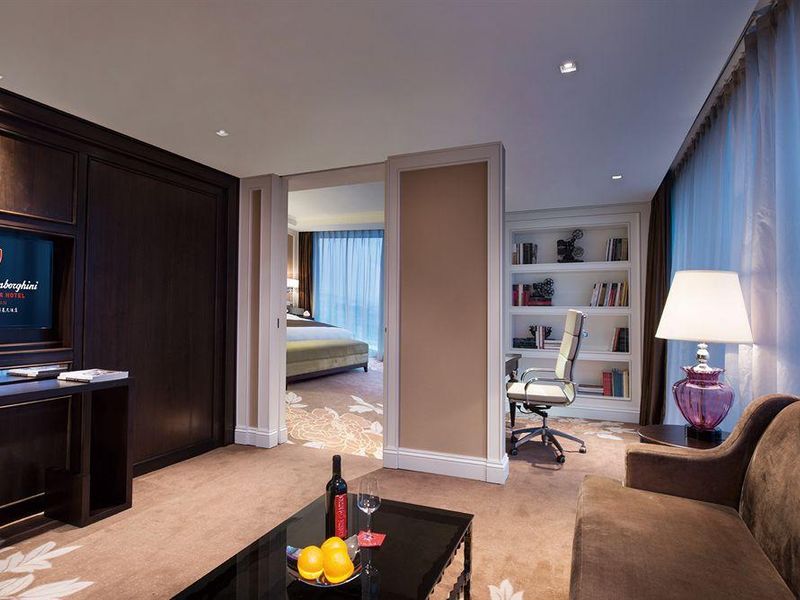 Hotel Photo 6