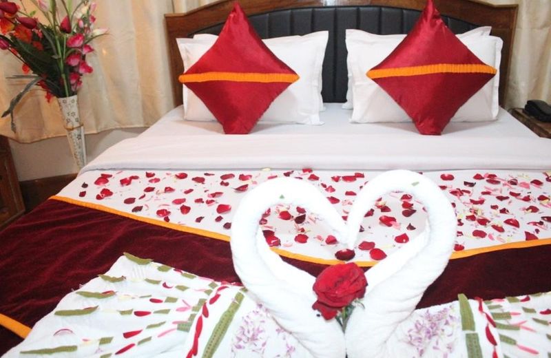 Lama Dhim Hotel by OYO Rooms