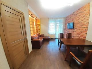Apartment on Kremenchugskaya 19