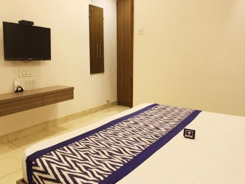 Capital O 2616 Hotel Golden Sand