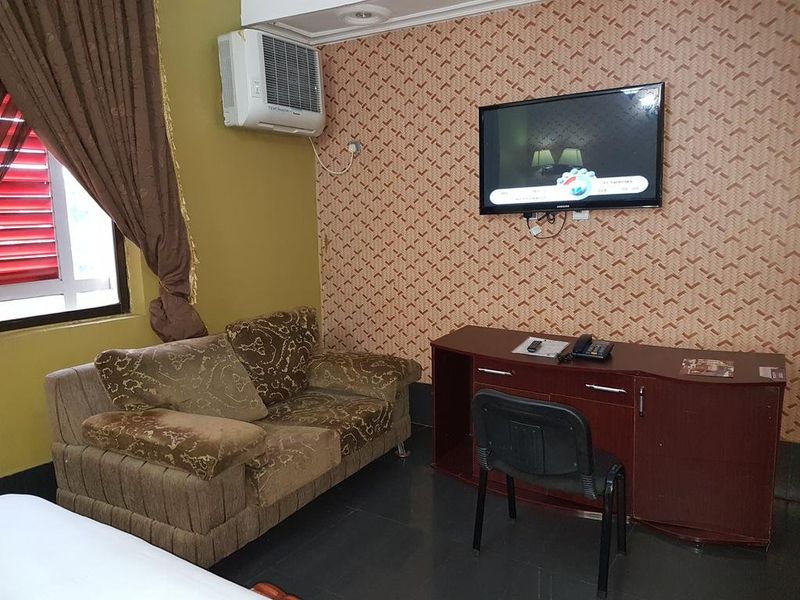Hotel Photo 6