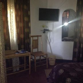 NearBy Hotel