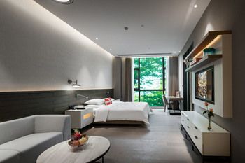 Swisstouches Guangzhou Hotel Residences