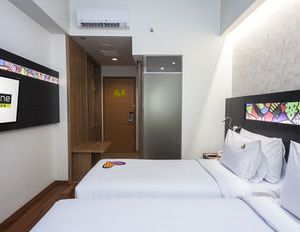 MaxOneHotels at Dharmahusada Surabaya Surabaya Indonesia