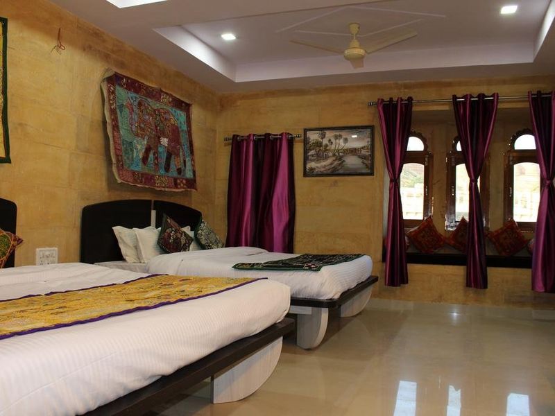 Hotel Photo 10