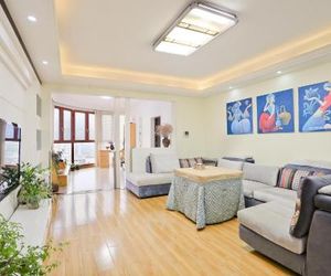 Summer Time Homestay-Jinxiu Biancheng Zhangjiajie China
