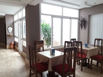 Hotel Photo 9