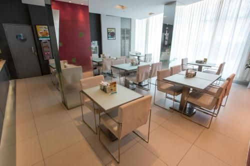 Hotel Photo 16