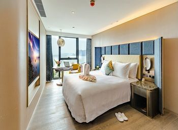 image of hotel Grand Bay Hotel Zhuhai