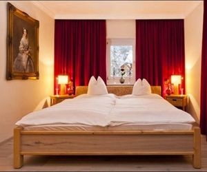 Serviced Apartments VILLA LICHT Kitzbuehel Austria