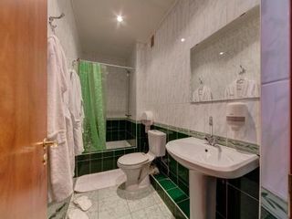Green Hotel