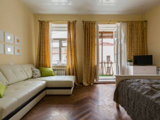 Apartment on Griboedov Chanal.