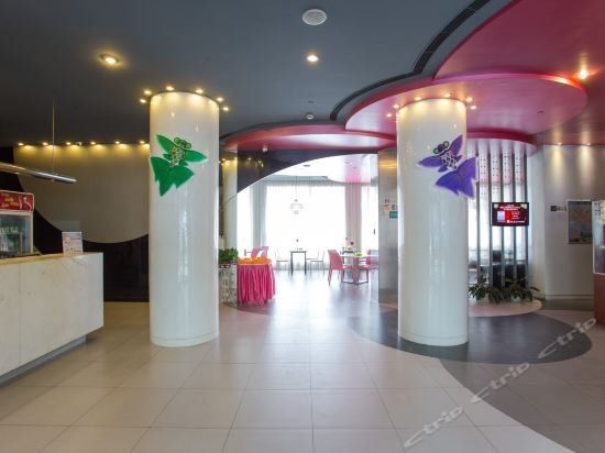 Hotel Photo 13