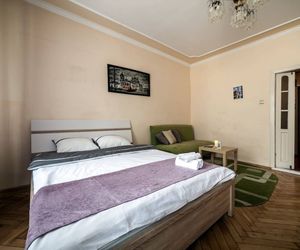 Romantic Apartaments оn Rynok Square Lvov Ukraine