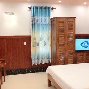 NearBy Hotel