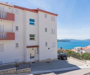 Apartment Ljuba Okrug Donji Croatia