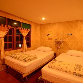 NearBy Hotel