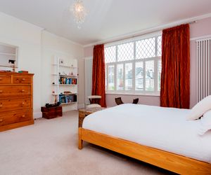 Veeve  5 Bed House On Woodbourne Avenue Streatham Thornton Heath United Kingdom