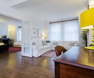 Veeve  4 Bed Family Home With Garden Walkway Fulham Kensington United Kingdom