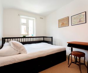 Veeve  4 Bedroom Between Queen S Park And Notting Hill Shepherds Bush United Kingdom
