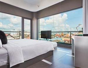 SUN & MOON, Urban Hotel Phnom Penh Cambodia