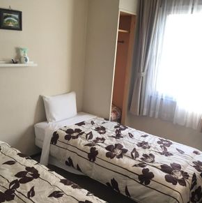 NearBy Hotel
