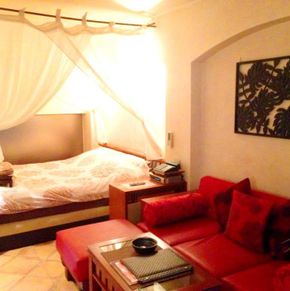 NearBy Hotel
