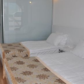 NearBy Hotel