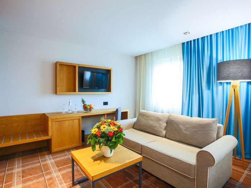 Hotel Photo 6
